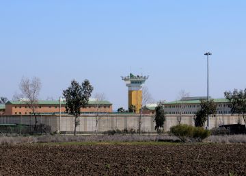 La Policía investiga la intoxicación por metadona de seis enfermeros en la cárcel de Huelva