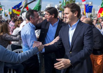 Rivera pide al PP que aclare si le dará su apoyo si suman para desalojar a Díaz