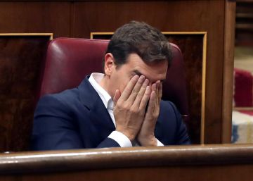 Rivera discrepa de Ana Pastor por pedir que se retire tanto “fascismo” como “golpismo”
