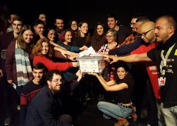 Las asociaciones de estudiantes de 26 universidades se unen para cuestionar la monarquía