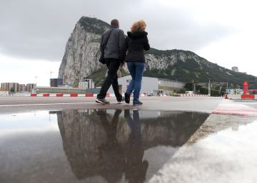 España firma un nuevo marco con Reino Unido sobre Gibraltar a tres días de las elecciones andaluzas