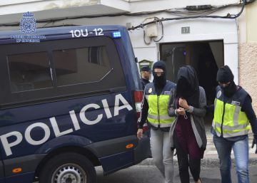 La mujer yihadista española aprende a camuflarse