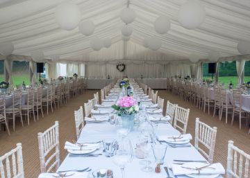 Los dueños de una empresa de ‘catering’ fingen su muerte para no servir un banquete de boda