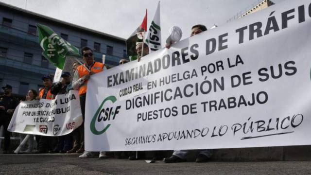 Los examinadores de Tráfico, en una protesta anterior.