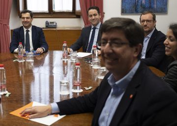 PP y Ciudadanos se apoyarán en Vox para controlar el Parlamento andaluz