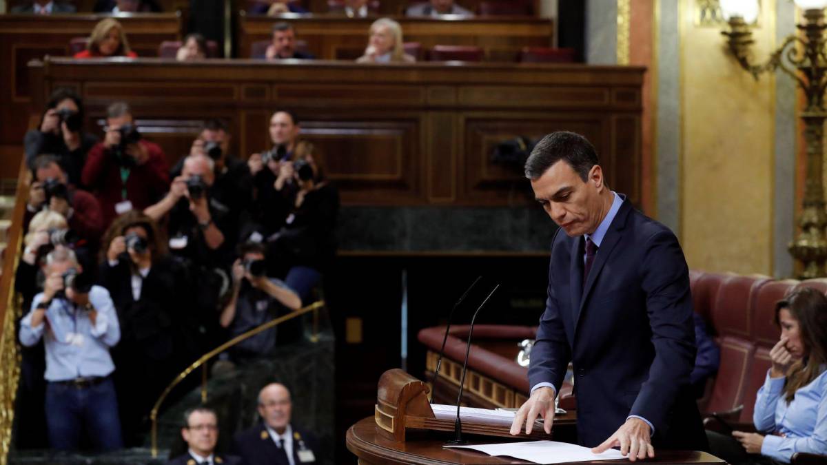 El presidente del Gobierno, Pedro Sánchez, este martes, durante su intervención ante el pleno del Congreso.