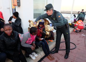 España reinventa su política hacia África para incidir en las causas de las migraciones