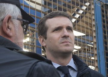 Casado exige una inmigración “ordenada y con contrato”