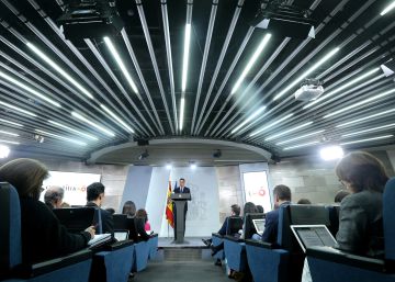 El Gobierno ultima un plan económico para cambiar la agenda política