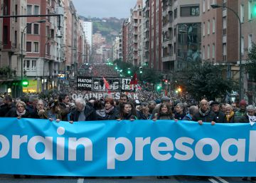 Miles de personas piden en Bilbao más acercamientos de presos de ETA a Euskadi