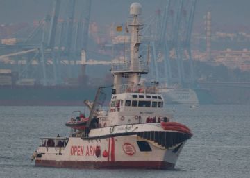 Foment bloqueja l’‘Open Arms’ al port de Barcelona