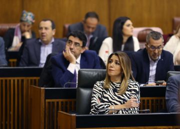 El PSOE advierte del peligro de involución, mientras Vox está conforme con el discurso de Moreno