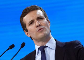 Casado llama al votante de Vox a volver al PP con su discurso más duro