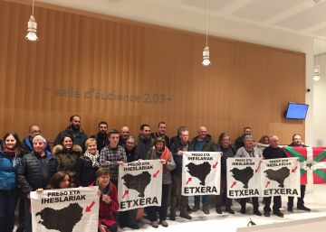 Pla y Sorzabal defienden su tarea como negociadores jefes de ETA