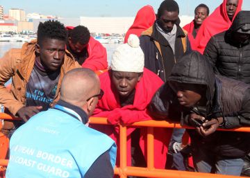 Frontex avisa del riesgo de que las mafias exploten a menores inmigrantes