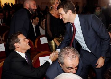 Casado y Rivera pactan no hacer discursos en la protesta del domingo para restar protagonismo a Abascal