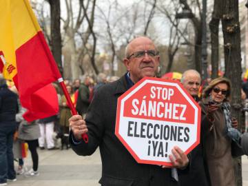 “Soy centrista y dudo si votar a Abascal”