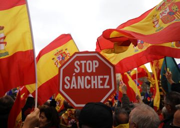 “Soy centrista y dudo si votar a Abascal”