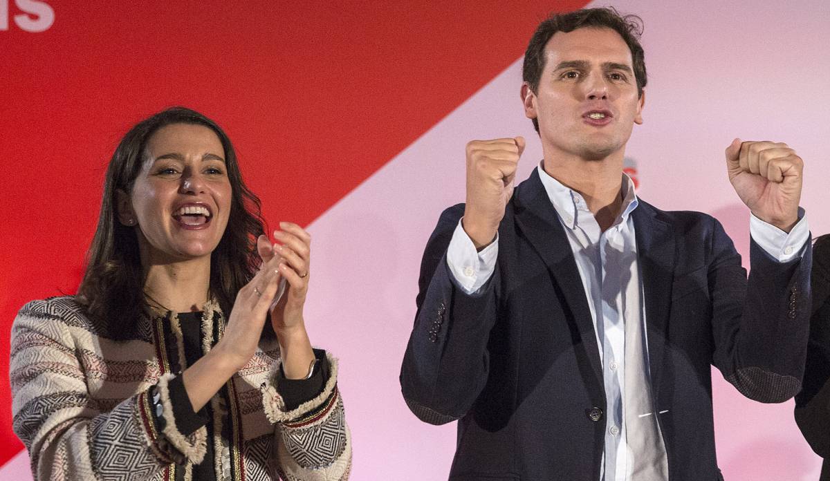 Albert Rivera, junto con la líder del partido en Cataluña y portavoz nacional, Inés Arrimadas.