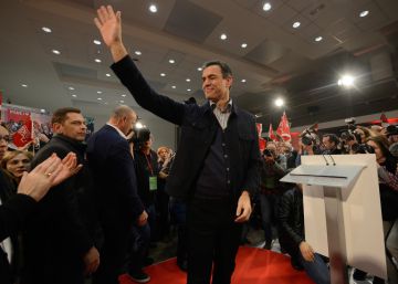 Sánchez llama a los ciudadanos a movilizarse más allá de las ideologías