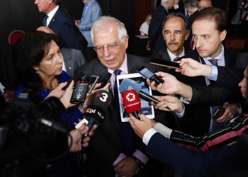 Borrell interromp una entrevista amb una televisió alemanya indignat amb les preguntes sobre Catalunya: “Pari, menteix tota l’estona”