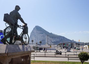 La Eurocámara aprueba definir a Gibraltar como colonia británica