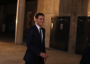 Rivera, a la ofensiva contra Sánchez y Casado