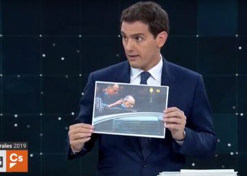 Rivera carga contra Casado : “El milagro económico del PP está en la cárcel”
