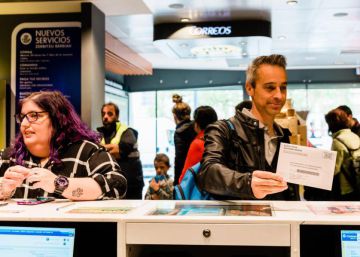 Se amplía de nuevo el plazo del voto por correo: “¡He tardado más de dos horas en votar!”