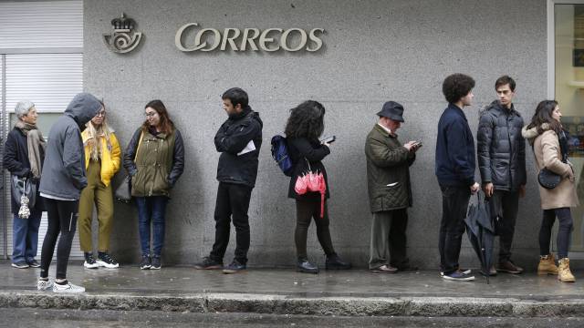 Avalancha en Correos: 250.000 votos admitidos en las últimas 24 horas