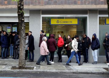 Correos registra ya la segunda cifra más alta de votos en la historia de la democracia