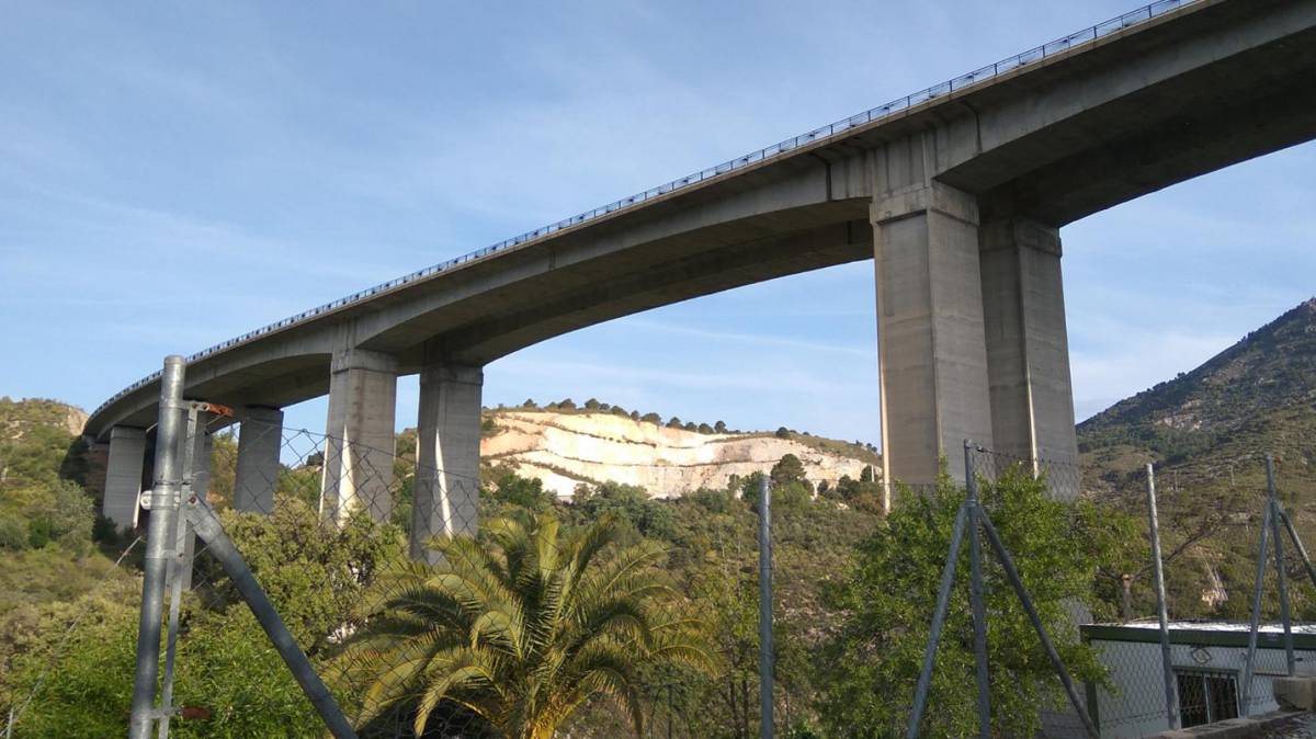 Autovía A-92 a su paso por Huétor-Santillán (Granada).