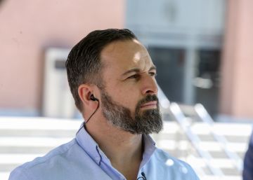 Vox lleva su acto fin de campaña ante la sede del Supremo
