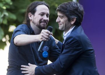 Las mareas de A Coruña y Santiago se alejan de Iglesias