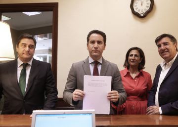 El PP aún busca su nueva identidad por las Cortes