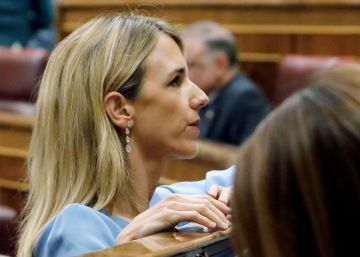 Los barones frenan el plan de Casado para nombrar portavoz a Álvarez de Toledo