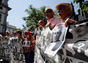 Jueces para la Democracia critica que el Supremo paralice la exhumación de Franco