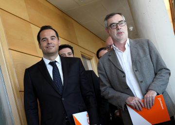 Ciudadanos se abre a negociar con el PSOE en Castilla y León