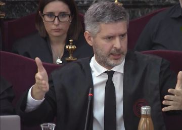 El abogado Andreu Van Den Eynde durante su intervención este martes en el Tribunal Supremo.