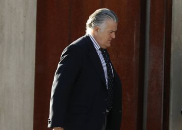 El juez mantiene al PP en el banquillo por el borrado de los ordenadores de Bárcenas contra la petición del fiscal