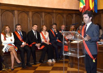 El PP propone un acuerdo al alcalde del PSOE en Huesca tras fracasar su intento de moción de censura