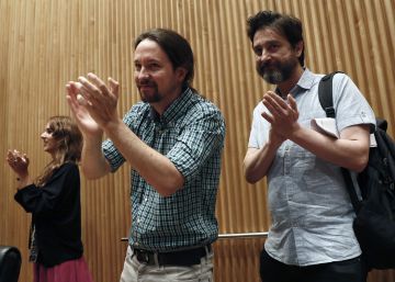 Iglesias aplaza hasta septiembre el acuerdo para investir a Sánchez