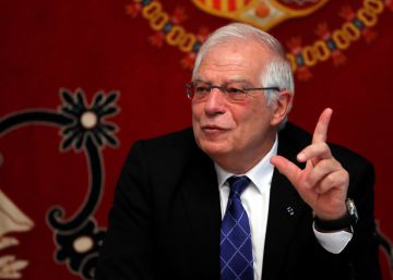 Borrell adquireix la doble nacionalitat argentina i espanyola