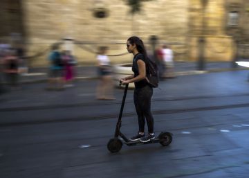 Los patinetes buscan su sitio en la ciudad