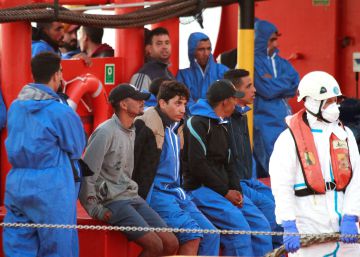Los emigrantes marroquíes sortean el control de Rabat
