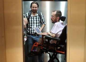 Podemos se refugia en las redes y amplía el ataque al PSOE por las políticas sociales
