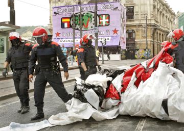 La Audiencia Nacional ordena la retirada de fotos de presos de ETA en las fiestas de Bilbao