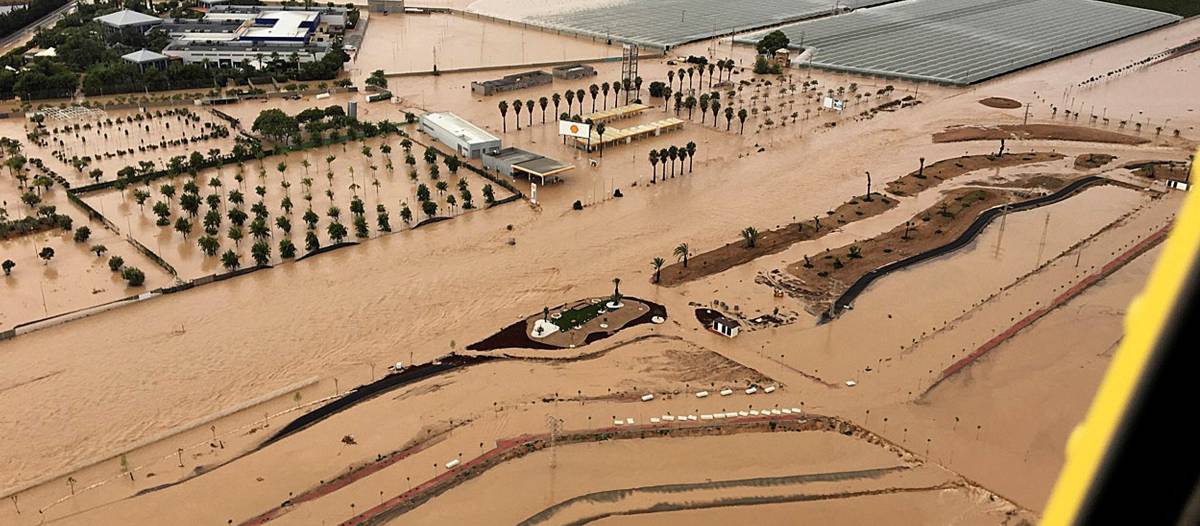 El temporal deja cuatro muertos, desborda el río Segura y amenaza el sureste peninsular