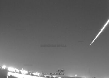Una gran bola de fuego provocada por la roca de un asteroide cruza el cielo de Andalucía