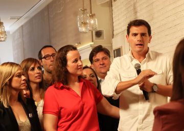 Rivera modera su tono y dosifica los ataques a Sánchez